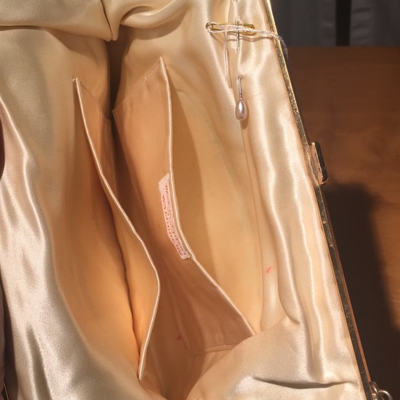 Exquisite Vintage bag ✨ - Picture 9 of 13